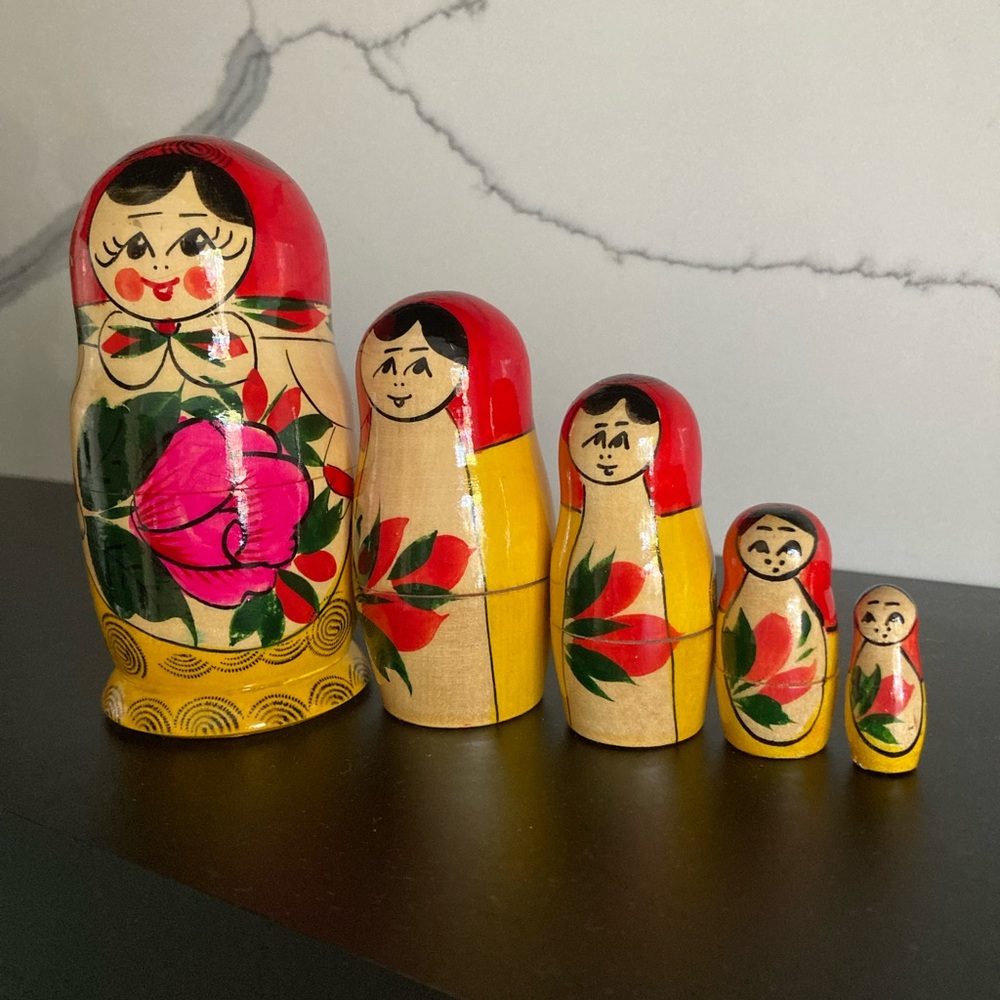Colorful Russian Nesting Dolls